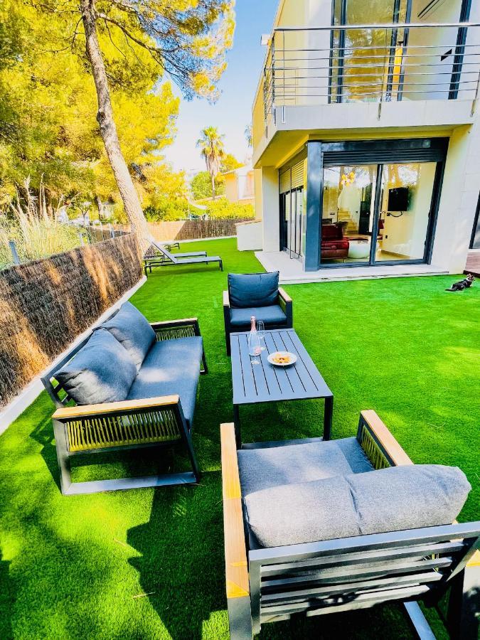 Villa Pam Beach House Playa De Muro - 200M To Beach With Hot Tub Alcudia  Bagian luar foto
