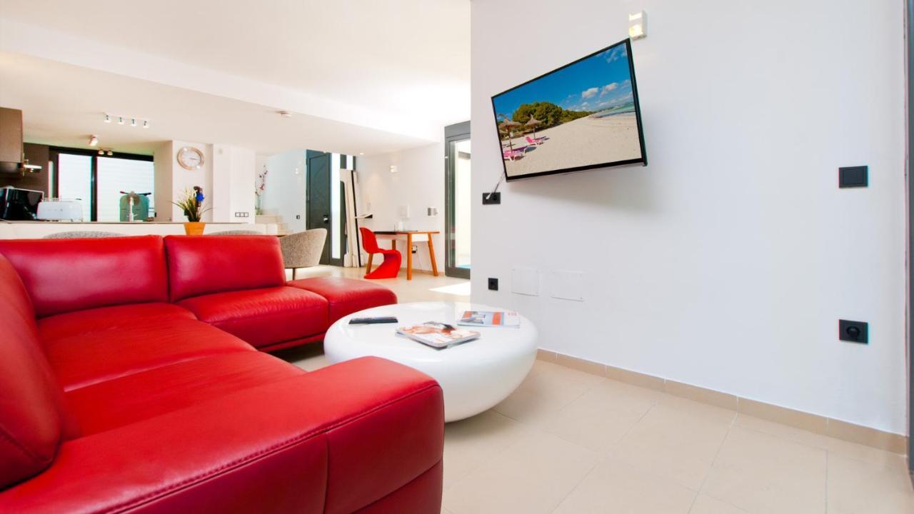 Villa Pam Beach House Playa De Muro - 200M To Beach With Hot Tub Alcudia  Bagian luar foto