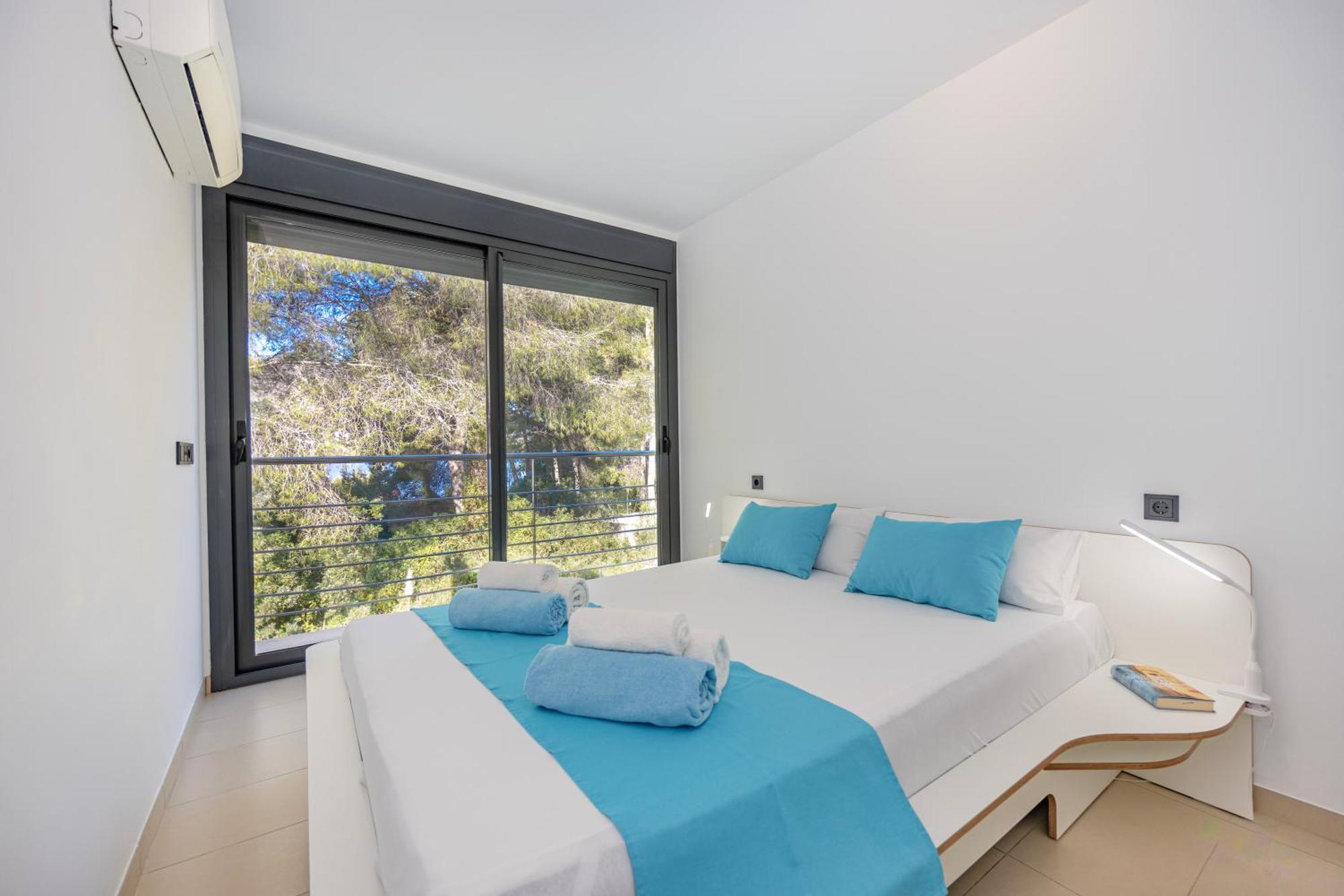 Villa Pam Beach House Playa De Muro - 200M To Beach With Hot Tub Alcudia  Bagian luar foto