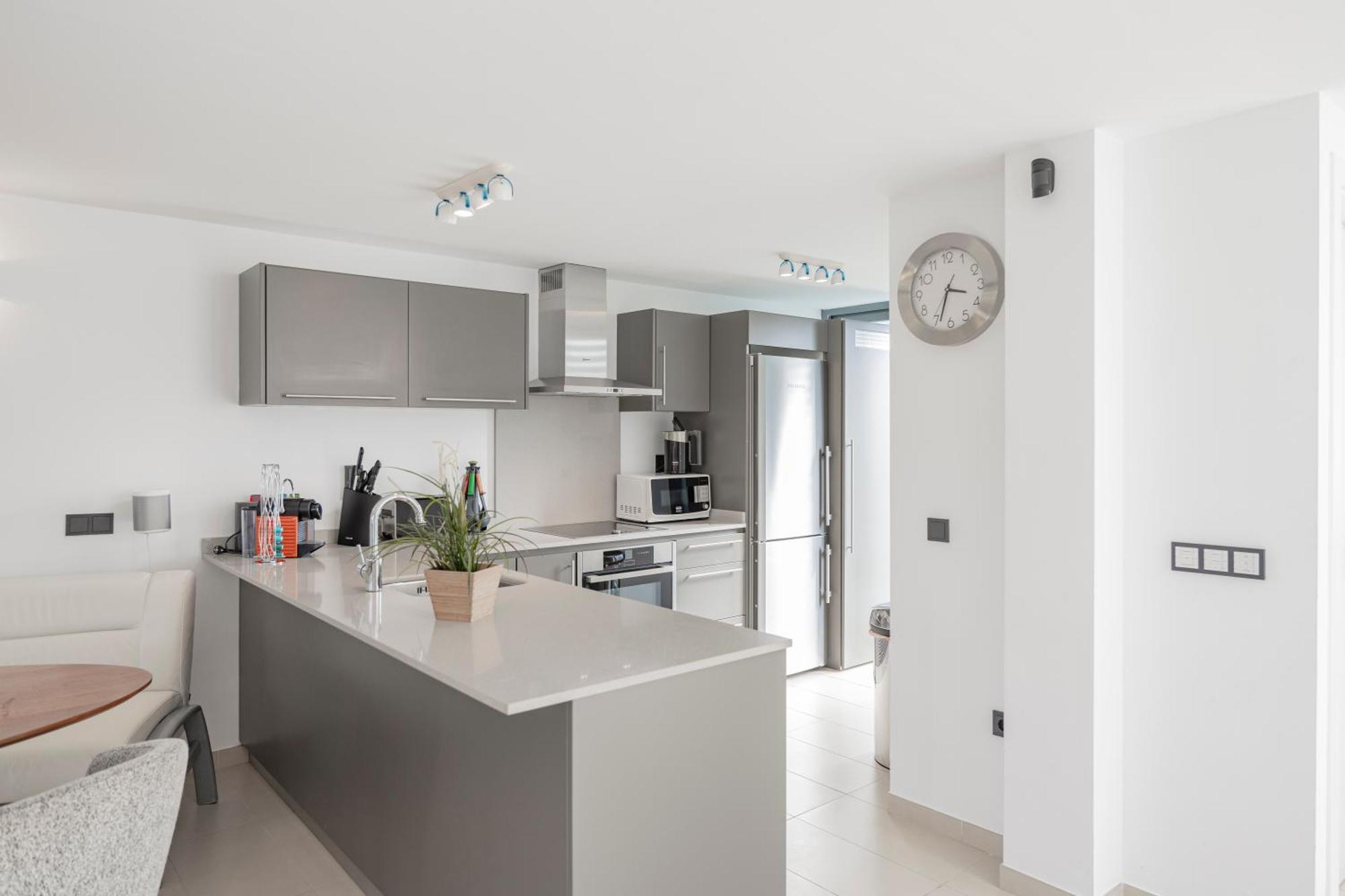 Villa Pam Beach House Playa De Muro - 200M To Beach With Hot Tub Alcudia  Bagian luar foto