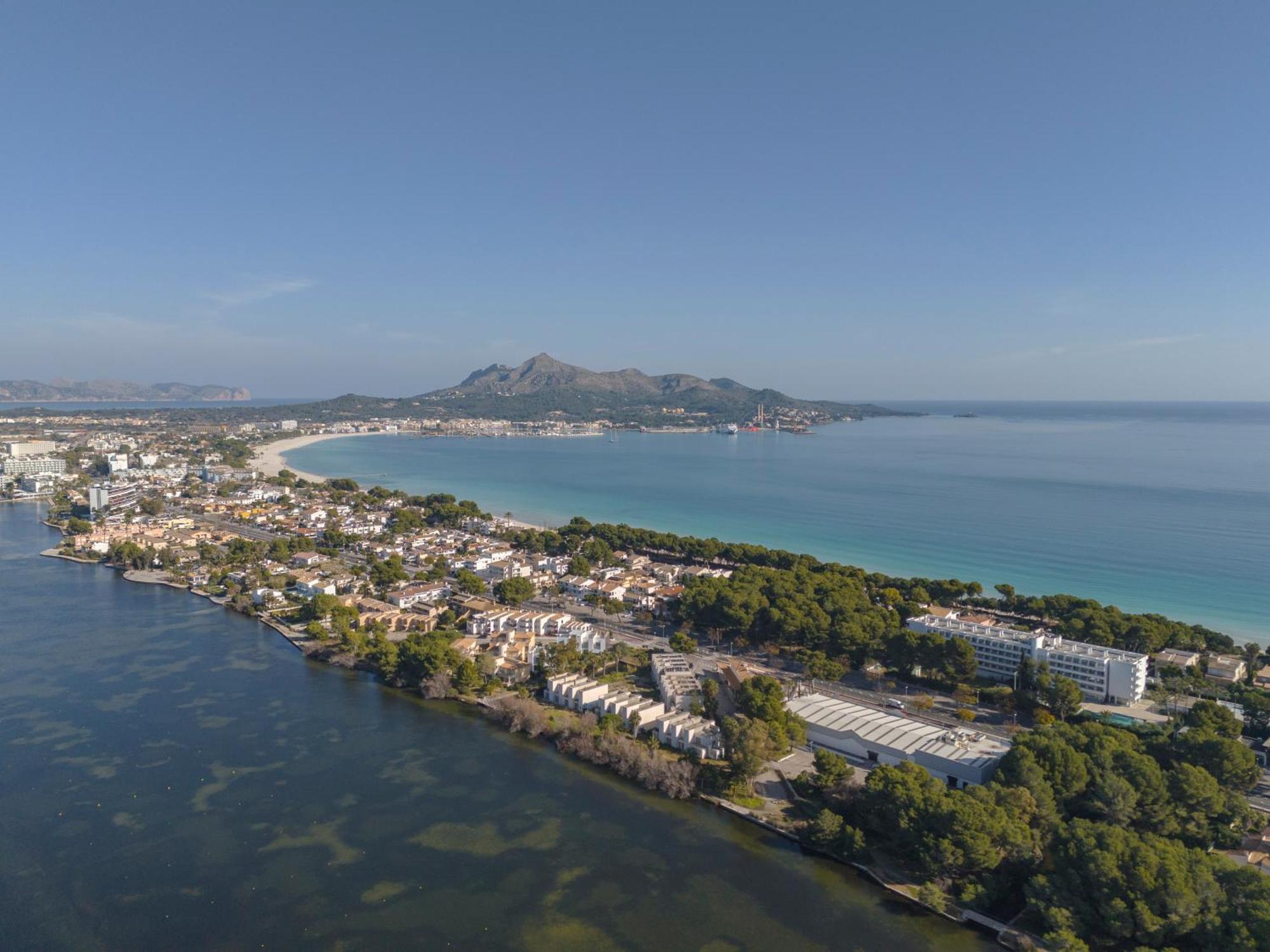 Villa Pam Beach House Playa De Muro - 200M To Beach With Hot Tub Alcudia  Bagian luar foto